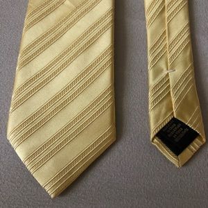 Gold Tie 100% Silk